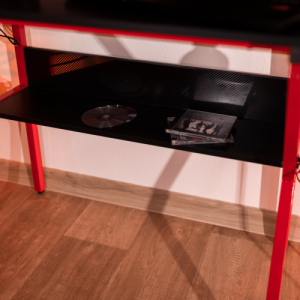 Számítógépasztal|Gamer asztal, piros|fekete, TABER