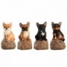 Kövön ülő ugató kiskutya polyresin szobor, négyféle