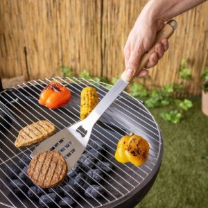 Rozsdamentes acél BBQ grill forgató lapát fa nyéllel, beépített üvegnyitóval, 44 cm