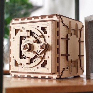 Ugears játék - 3D fa mechanikus kirakós Széf